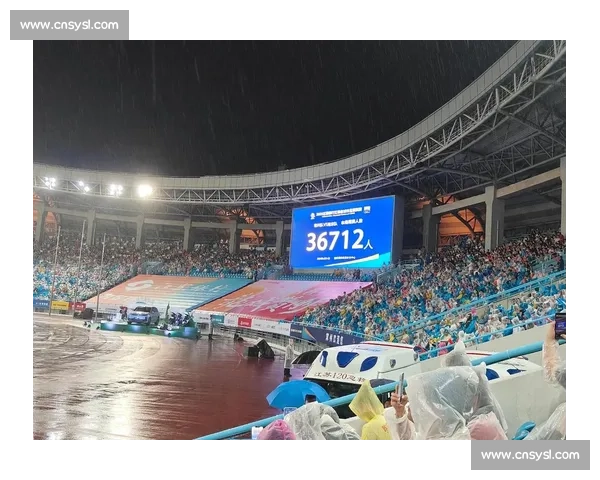 苏超 “卖房队” 风波:官方重罚后,京媒的批评是否命中要害? 苏超 “卖房队” 风波:官方重罚后,京媒的批评是否命中要害?