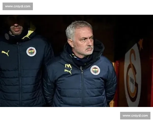 土超黑幕曝光!足协官员密谋报复穆帅,狂人或重返英超豪门 土超黑幕曝光!足协官员密谋报复穆帅,狂人或重返英超豪门