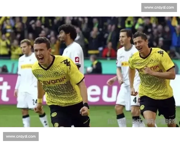 紫百合压价 2500 万欧买断条款,热那亚手握其他报价强硬拒让 紫百合压价 2500 万欧买断条款,热那亚手握其他报价强硬拒让